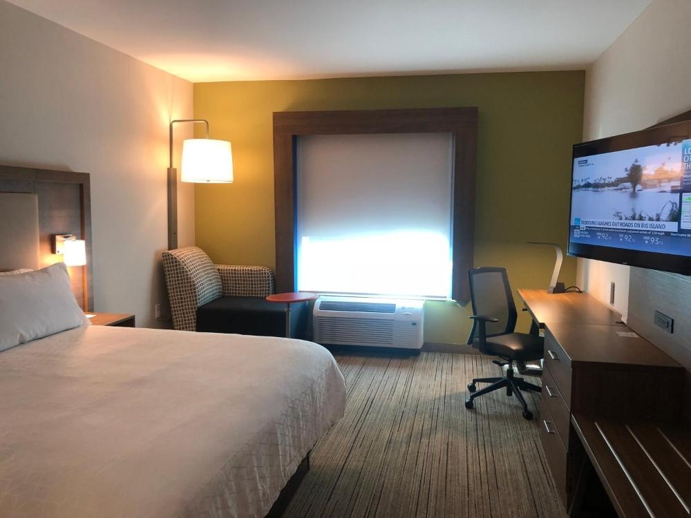 Holiday Inn Express & Suites Raleigh Airport - Brier Creek